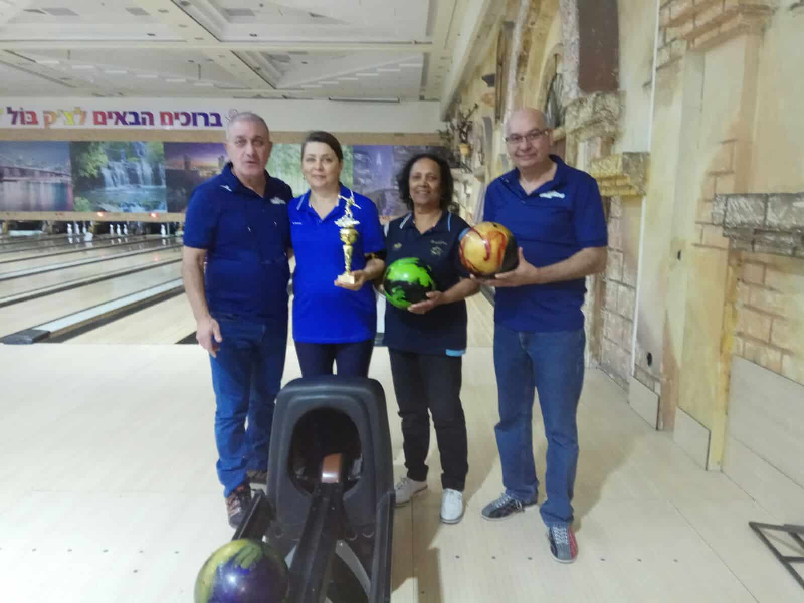 ביה"ח כרמל: נבחרת הבאולינג רושמת השגים