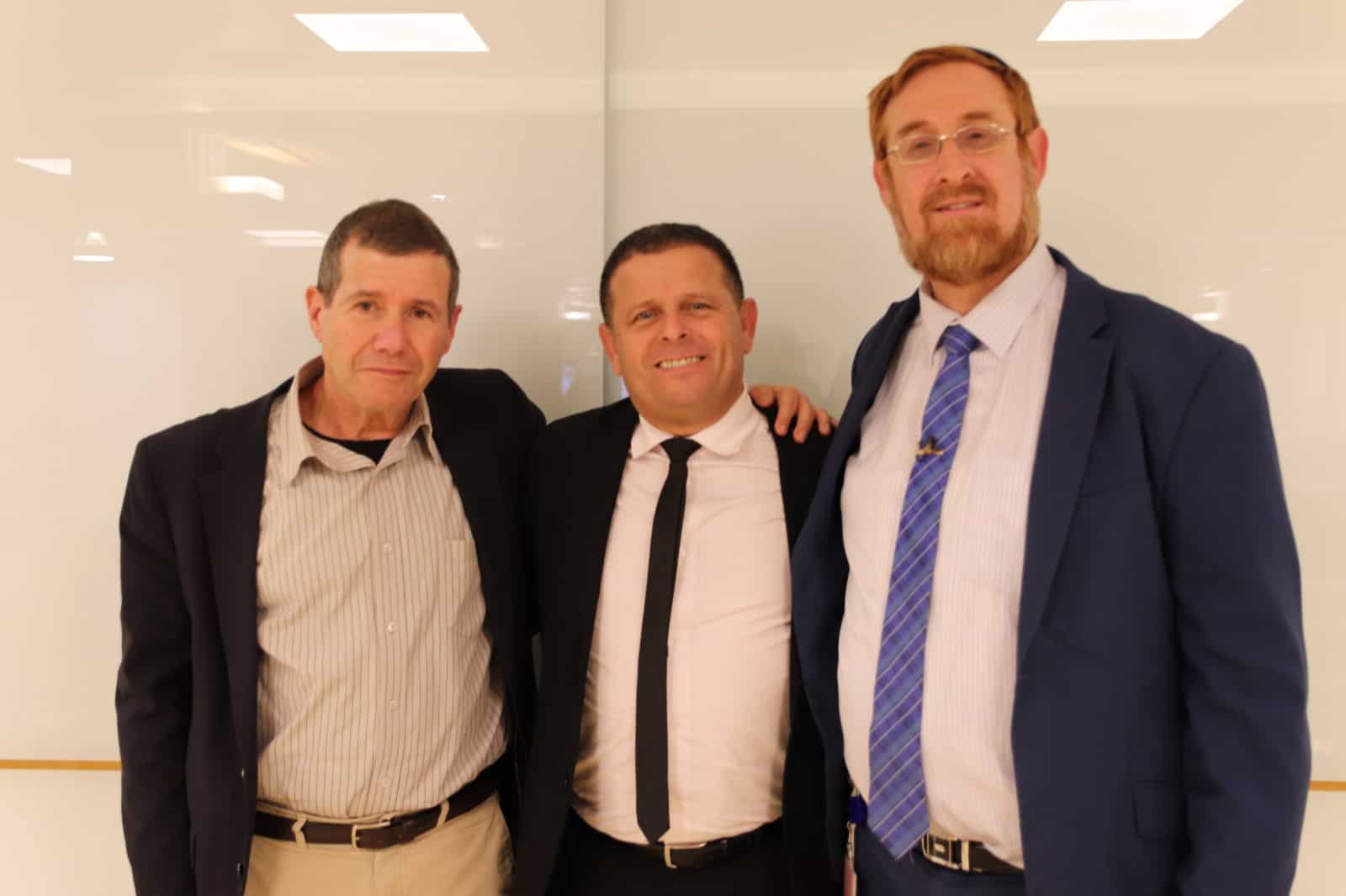 אות הוקרה לקידום המאבק בנגע העישון