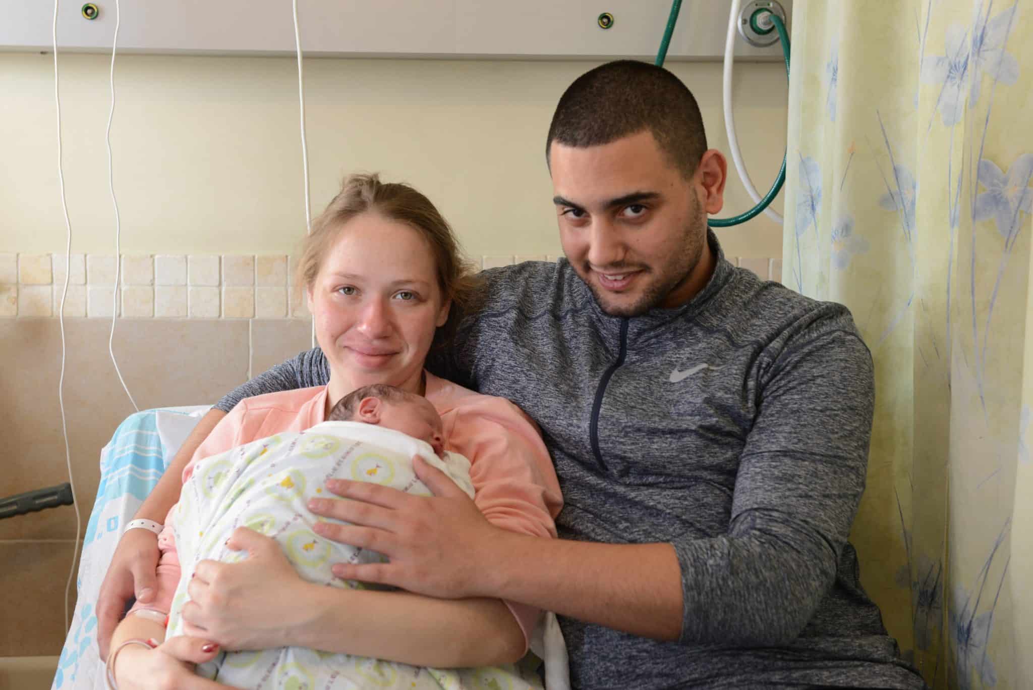 רמב"ם: התינוק הראשון של 2019 נולד 7 דקות אחרי חצות