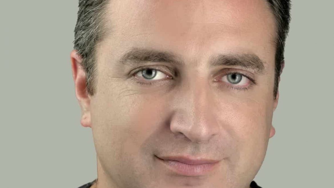 אלכס אברמוב: אני לא מרגל ולא מאהב