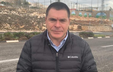 עיריית צפת נעלה את הגנים והמגרשים