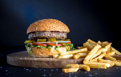 רשת ההמבורגרים 'בורגר סאלון' : לא מעלים מחירים