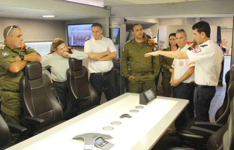 מפקד פיקוד העורף, אלוף תמיר ידעי ביקר במרכז שירותי הדם של מד"א