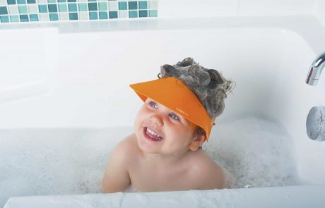 לתינוקות: מגן על העיניים מהשמפו והמים!